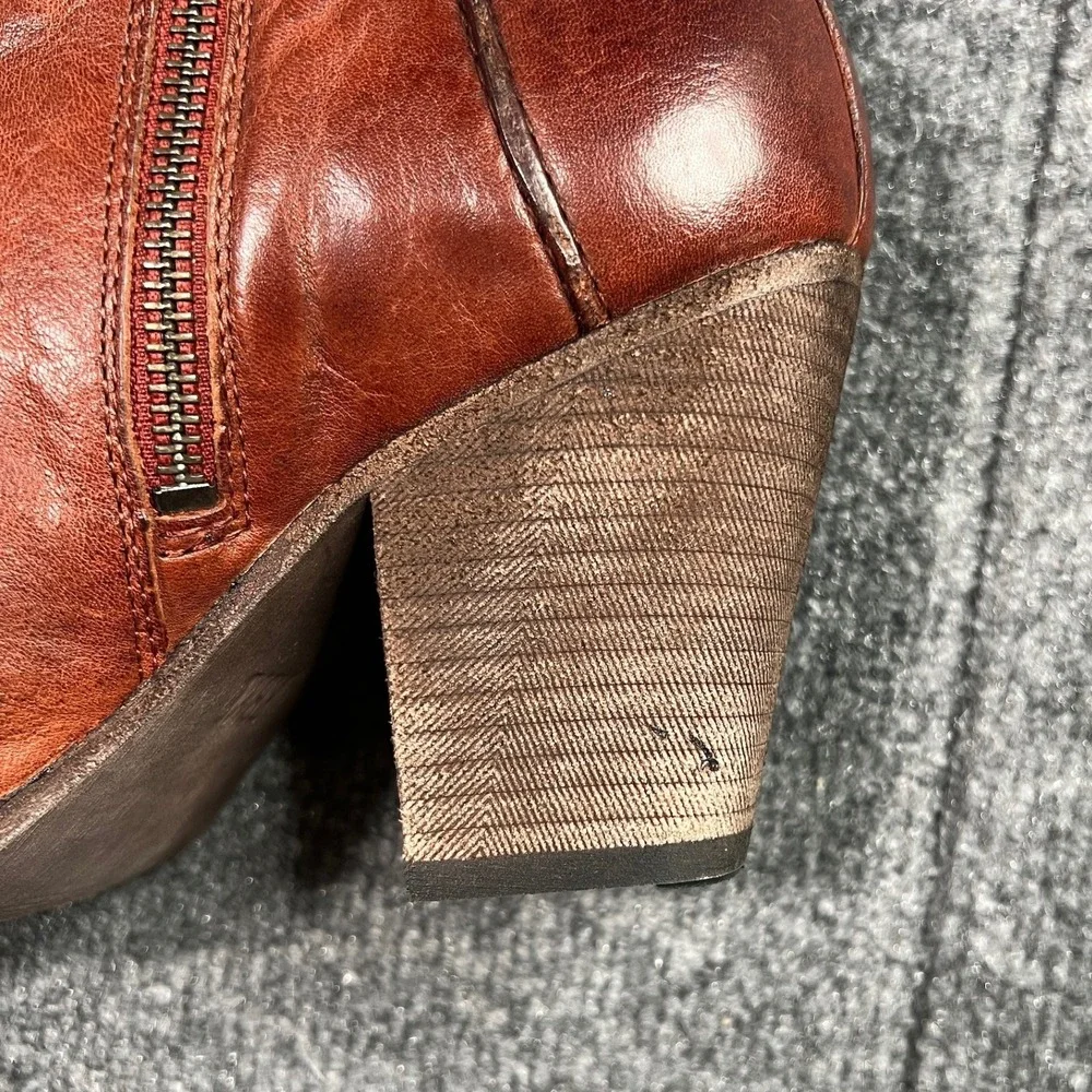 Frye Essa Seam Bootie Rust Leather Ankle Heeled‎ Boots Women's 8.5M 3470852-RST